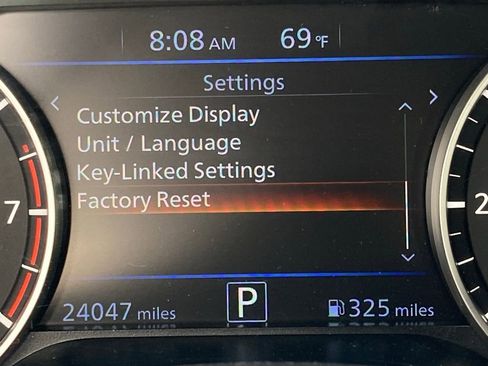 Used 2025 Nissan Altima 2.5 SV image 15