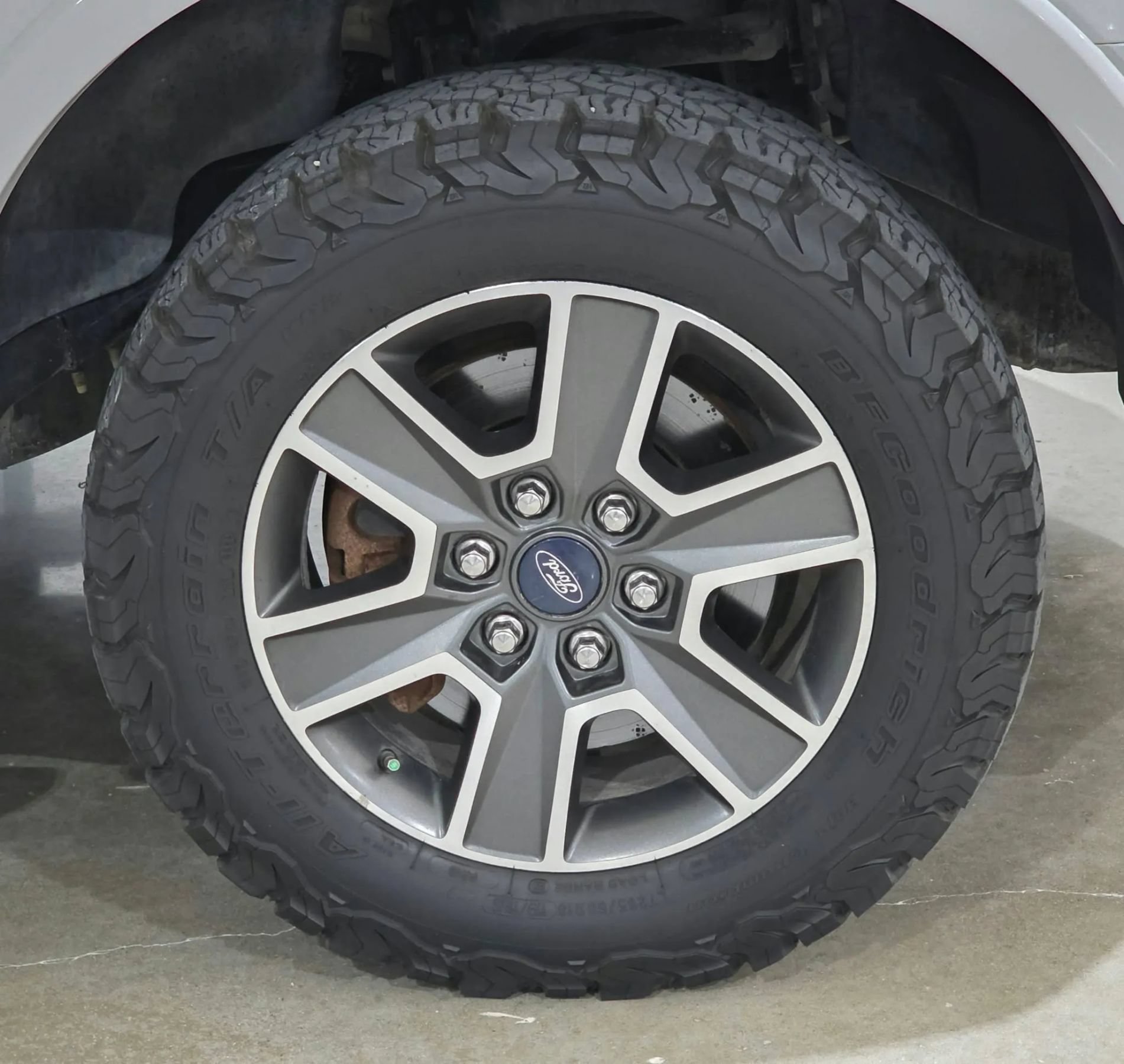 Used 2015 Ford F150 XLT w/ Equipment Group 301A Mid RWD image 32