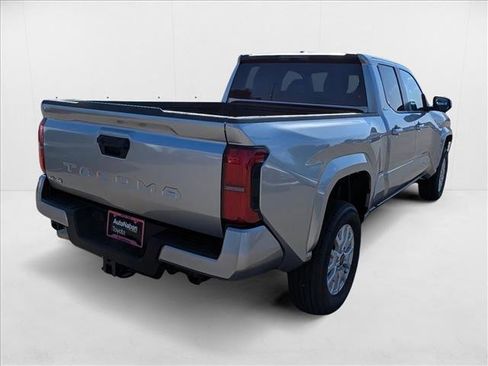New 2025 Toyota Tacoma SR5 image 5