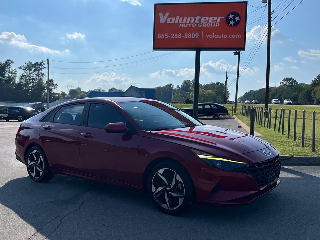 Used 2023 Hyundai Elantra SEL w/ Convenience Package FWD image 1