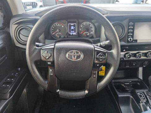 Used 2022 Toyota Tacoma SR image 18