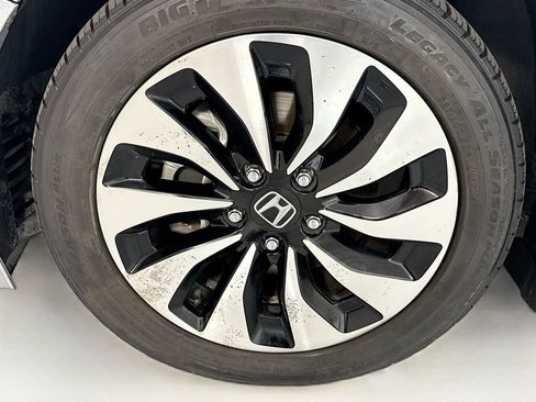 Used 2017 Honda Accord Touring image 30