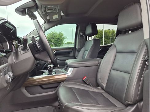 Used 2024 Chevrolet Silverado 1500 LT Trail Boss w/ Convenience Package II AWD/4WD image 12