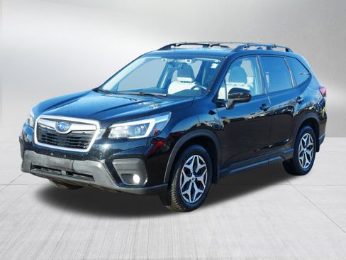 Used 2021 Subaru Forester Premium image 3