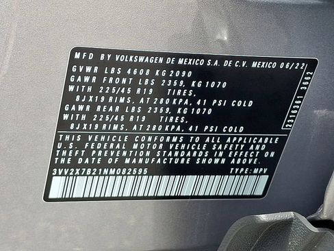 Used 2022 Volkswagen Taos SEL AWD/4WD image 28