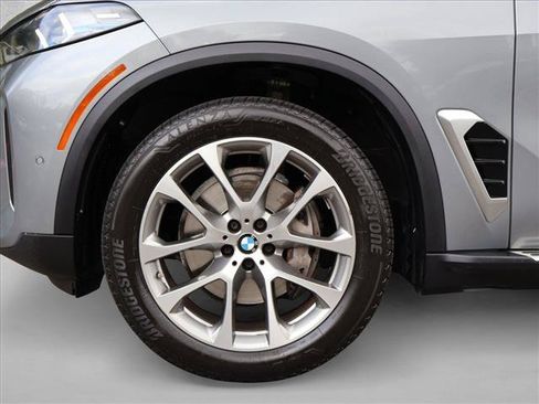 Used 2026 BMW X5 xDrive40i AWD/4WD image 29