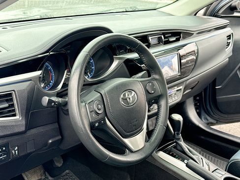 Used 2015 Toyota Corolla L image 4