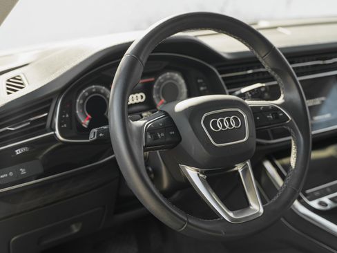 Used 2023 Audi Q8 Premium w/ Convenience Package image 10