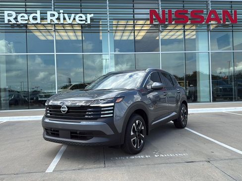 New 2026 Nissan Kicks SV image 1