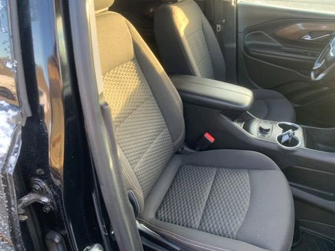 Used 2018 GMC Terrain SLE w/ Driver Convenience Package image 9