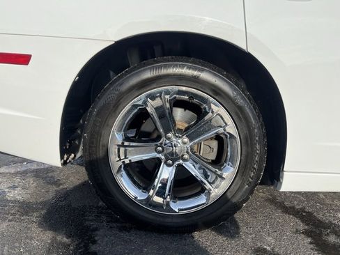 Used 2012 Dodge Charger SXT Plus image 18