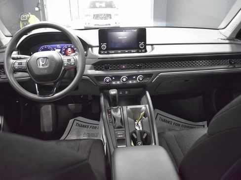 Used 2025 Honda Accord LX image 13