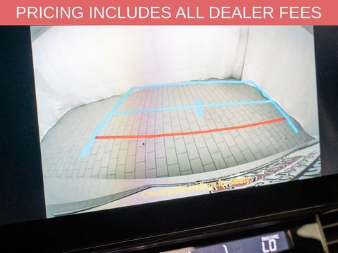Certified 2025 Toyota Sienna XLE FWD image 14