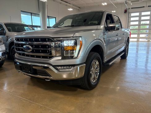 Used 2023 Ford F150 Lariat AWD/4WD image 2