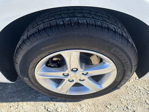 Used 2024 Chevrolet Malibu LT FWD image 21