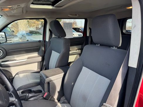 Used 2007 Dodge Nitro SLT image 11