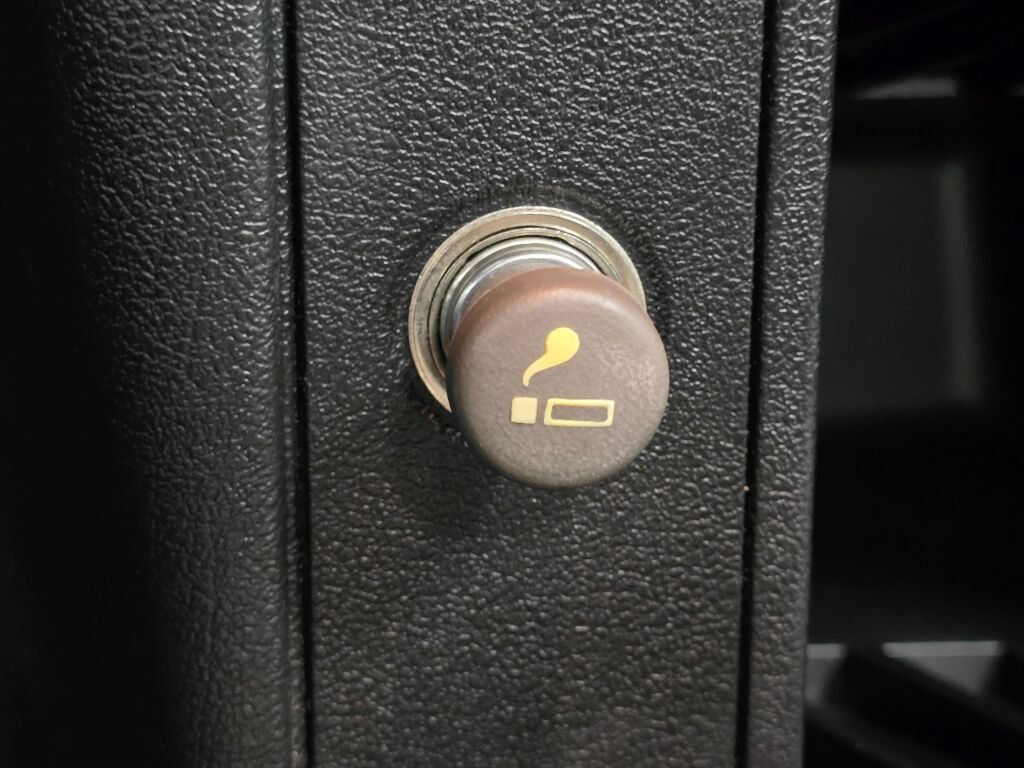 Used 1993 Chevrolet Camaro Z28 RWD image 73