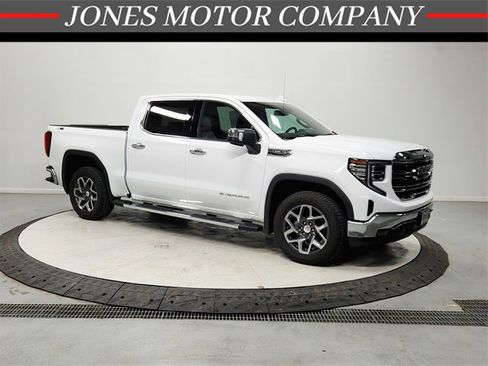 Used 2024 GMC Sierra 1500 SLT w/ SLT Premium Package image 1
