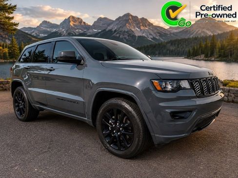 Certified 2018 Jeep Grand Cherokee Altitude RWD image 1