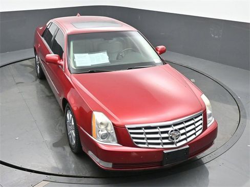 Used 2009 Cadillac DTS image 44