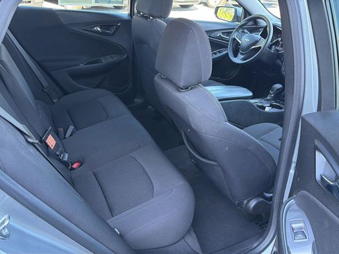 Used 2023 Chevrolet Malibu LT FWD image 12