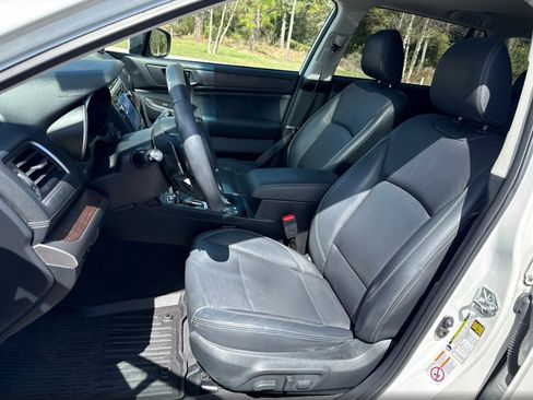 Used 2019 Subaru Outback 2.5i Limited image 14