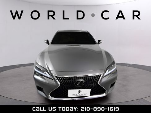 Used 2022 Lexus LS 500 RWD image 2