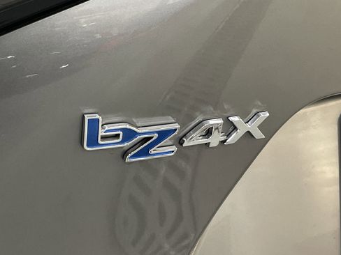 Used 2025 Toyota bZ4X XLE image 33