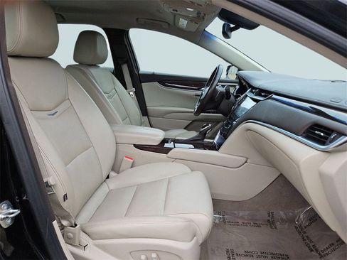 Used 2016 Cadillac XTS Luxury image 28