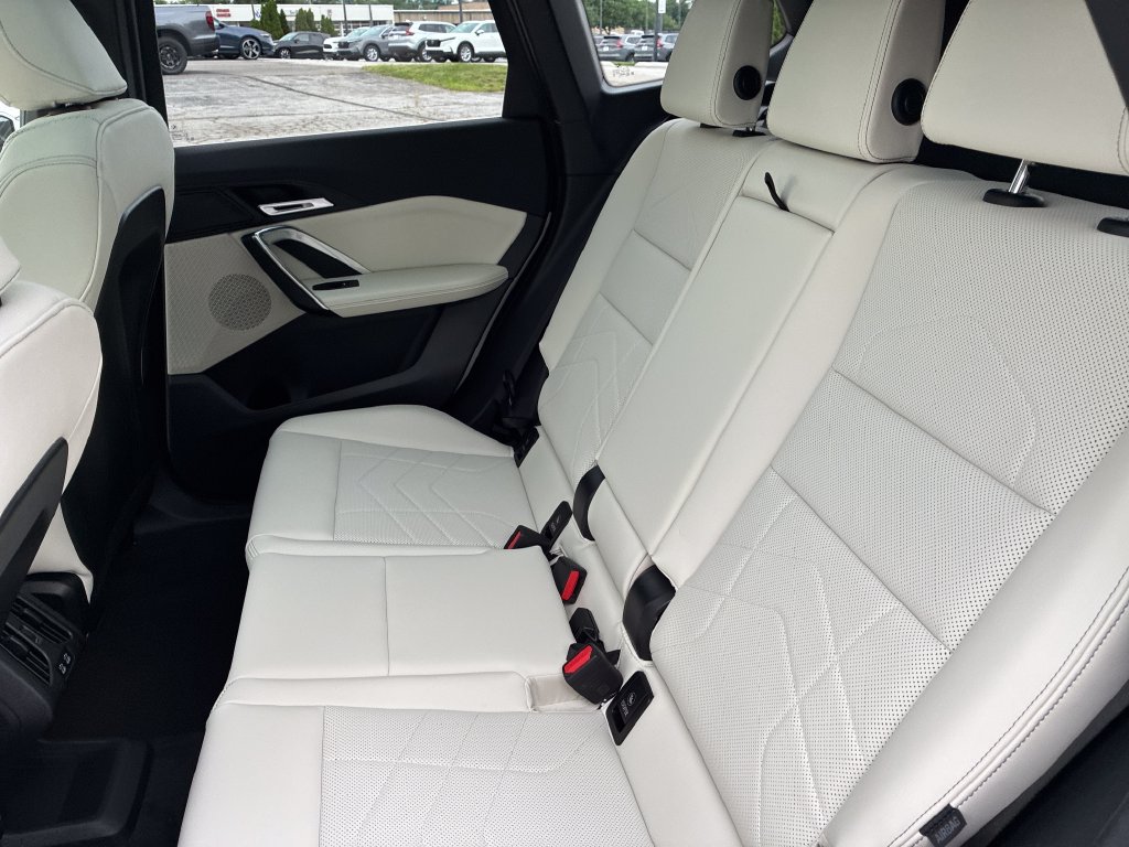 New 2026 BMW X1 xDrive28i w/ Technology Package AWD/4WD image 19