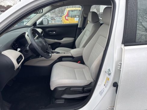 Used 2023 Honda HR-V LX image 19