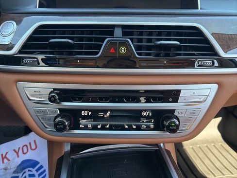 Used 2020 BMW 750i xDrive 750i xDrive image 38