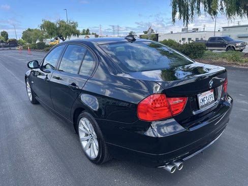 Used 2010 BMW 328i Sedan RWD image 10