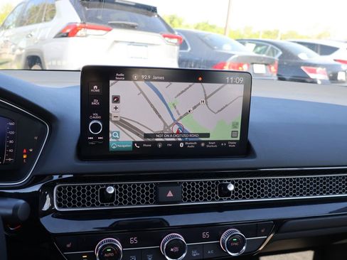 Used 2024 Honda Civic Touring image 19