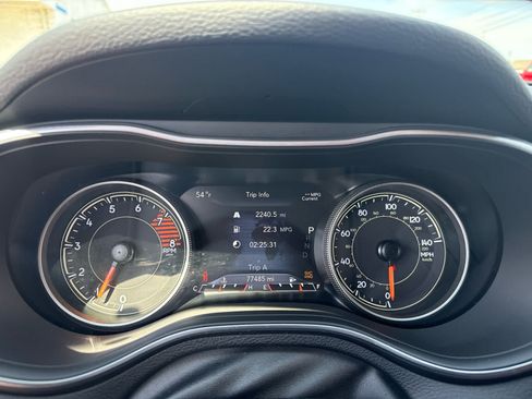 Used 2020 Jeep Cherokee Limited AWD/4WD image 18