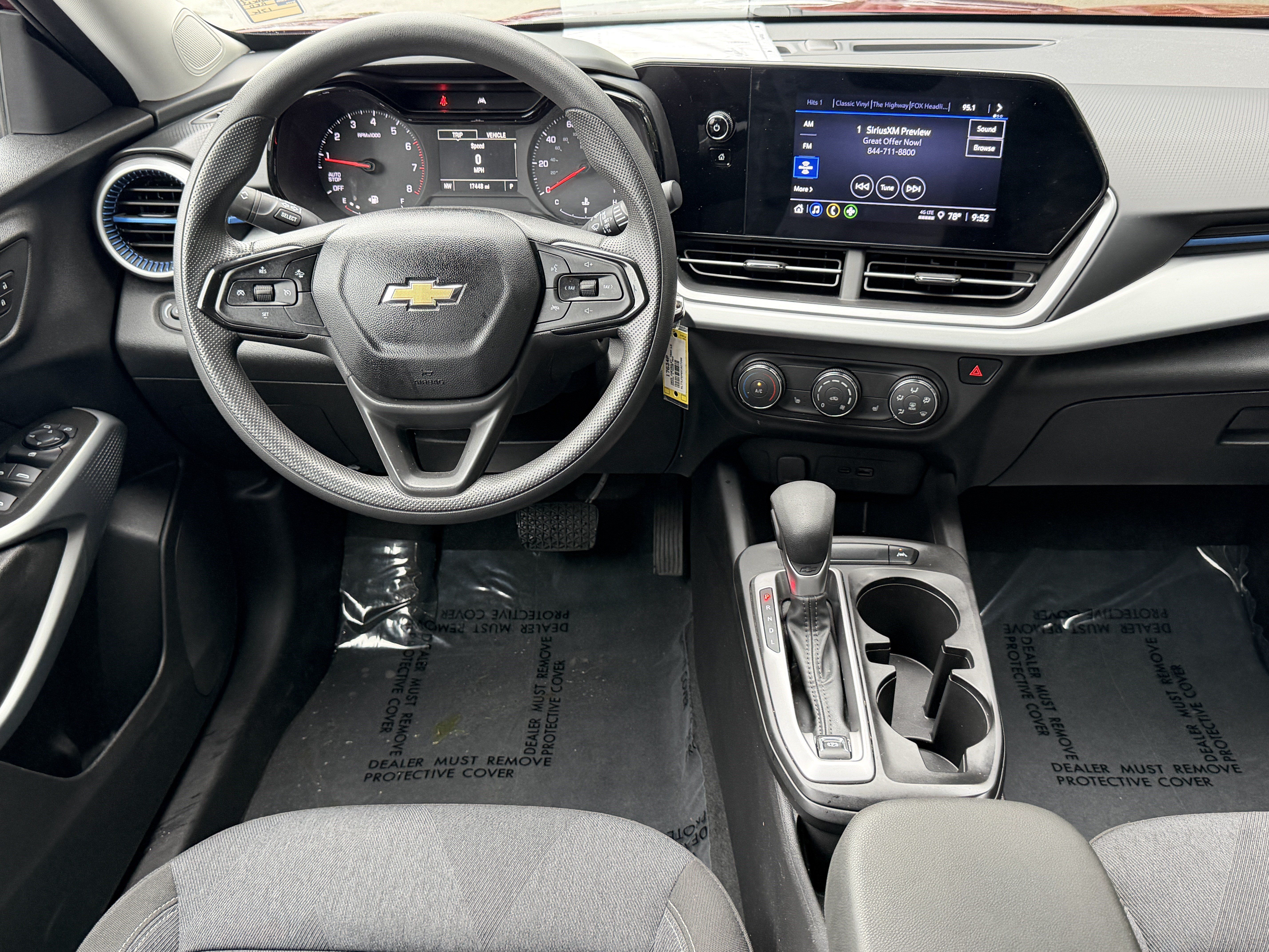 Used 2025 Chevrolet Trax LS w/ LS Convenience Package FWD image 18