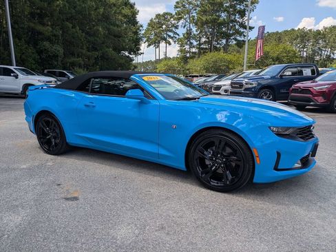 Used 2023 Chevrolet Camaro LT w/ RS Package RWD image 2