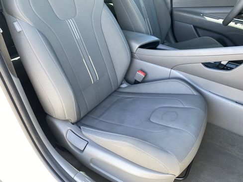 Used 2022 Hyundai Elantra Blue w/ Cargo Package FWD image 10