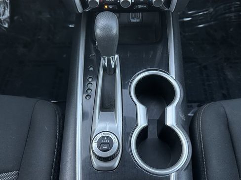 Used 2020 Nissan Pathfinder S image 29