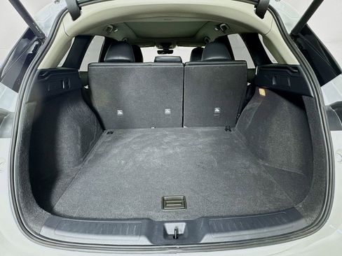 Certified 2025 INFINITI QX50 Luxe image 32