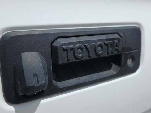 Used 2023 Toyota Tacoma SR RWD image 9