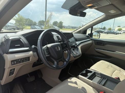 Used 2019 Honda Odyssey EX-L image 11