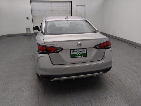 Used 2020 Nissan Versa SV FWD image 6
