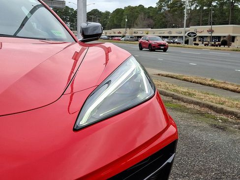 Used 2023 Chevrolet Corvette Stingray Coupe w/ Z51 Performance Package image 10