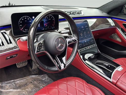 Used 2021 Mercedes-Benz S 580 4MATIC Sedan w/ AMG Line image 13