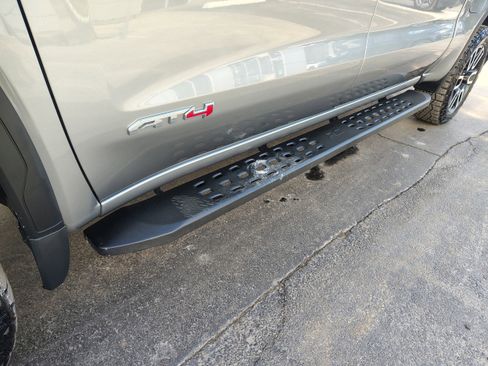 Used 2024 GMC Sierra 1500 AT4 w/ Technology Package image 6