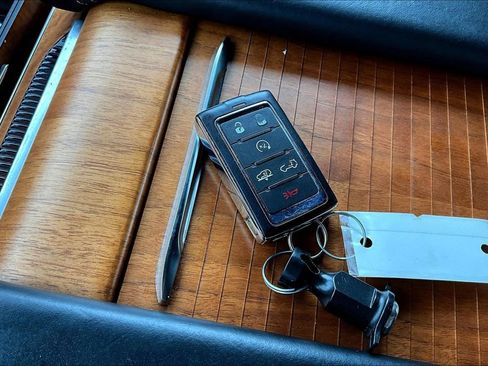 Used 2024 Jeep Grand Wagoneer L Series III image 13