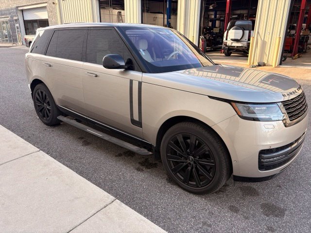 Used 2023 Land Rover Range Rover Long Wheelbase Autobiography AWD/4WD image 3