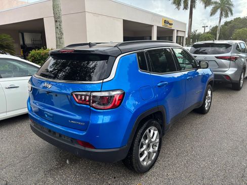 Used 2025 Jeep Compass Limited AWD/4WD image 5