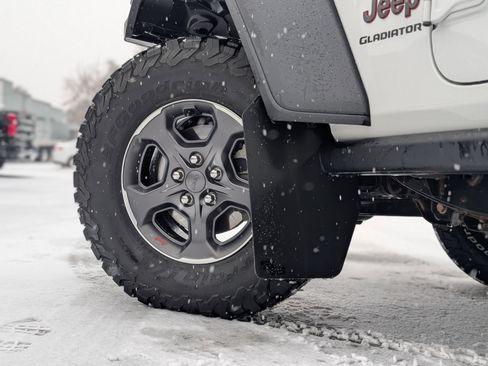 Used 2020 Jeep Gladiator Rubicon image 7